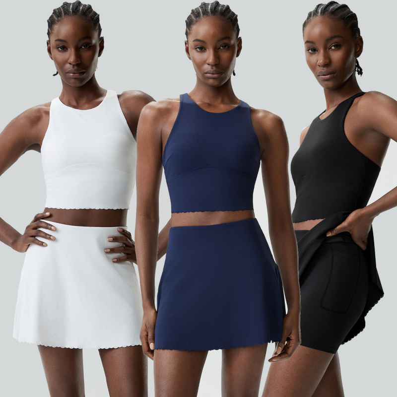 ملابس رياضية نسائية، طقم تنس ل - مراجعة Badminton Outfit وسعره