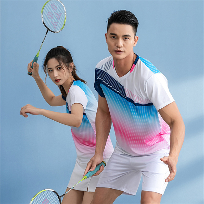 الريشة الفانيلة و السراويل الر - مراجعة Badminton Outfit وسعره